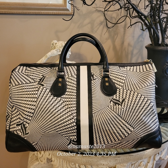 L.A.M.B. by Gwen Stefani Samburu Duffel Bag Travel Bag Luxury Designer Bag #554 - Picture 17 of 17